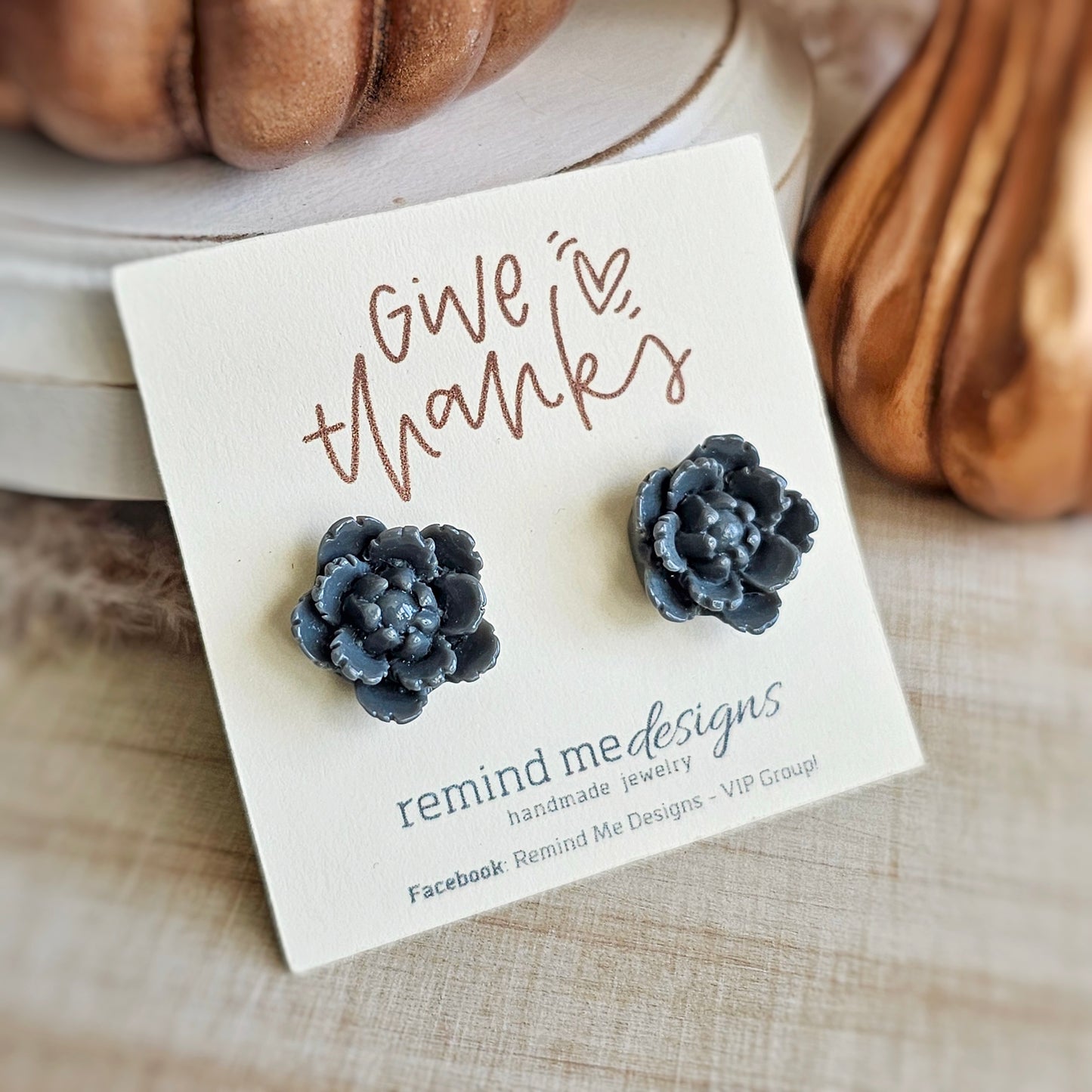 Gray Flower Resin Stud Earrings