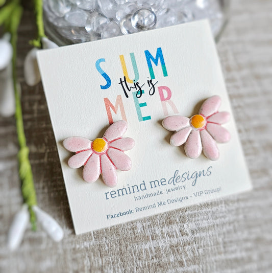 Flower Arch Clay Stud Earrings